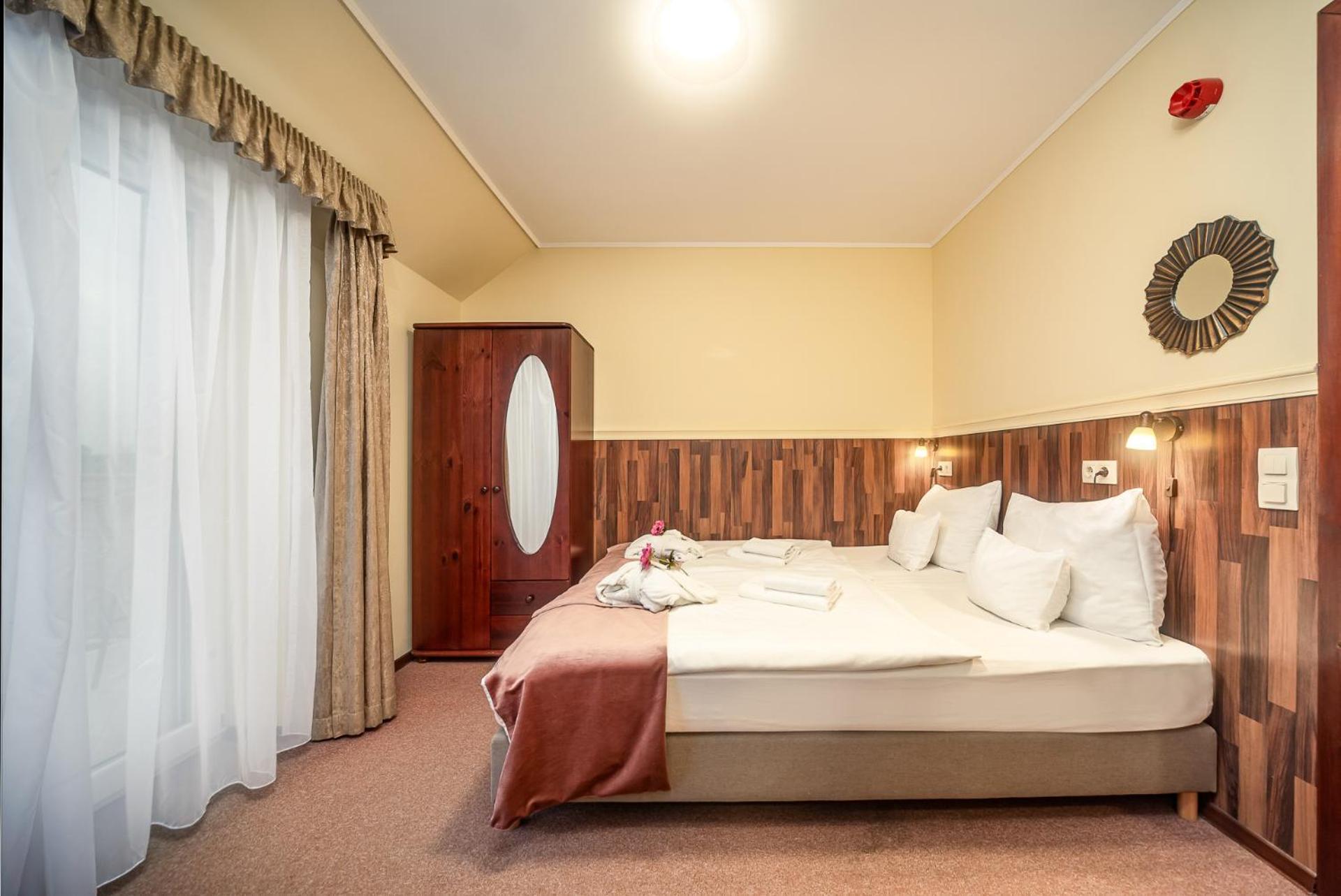 Termal Hotel Vesta Tapioszecso Экстерьер фото
