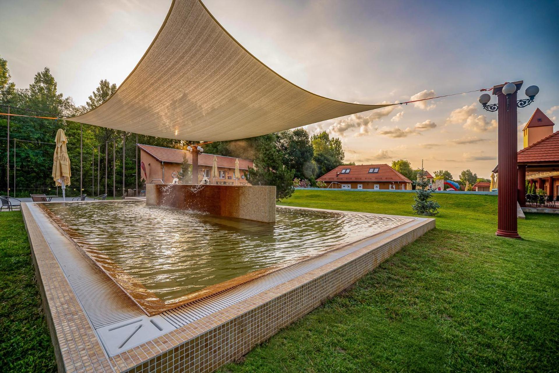 Termal Hotel Vesta Tapioszecso Экстерьер фото